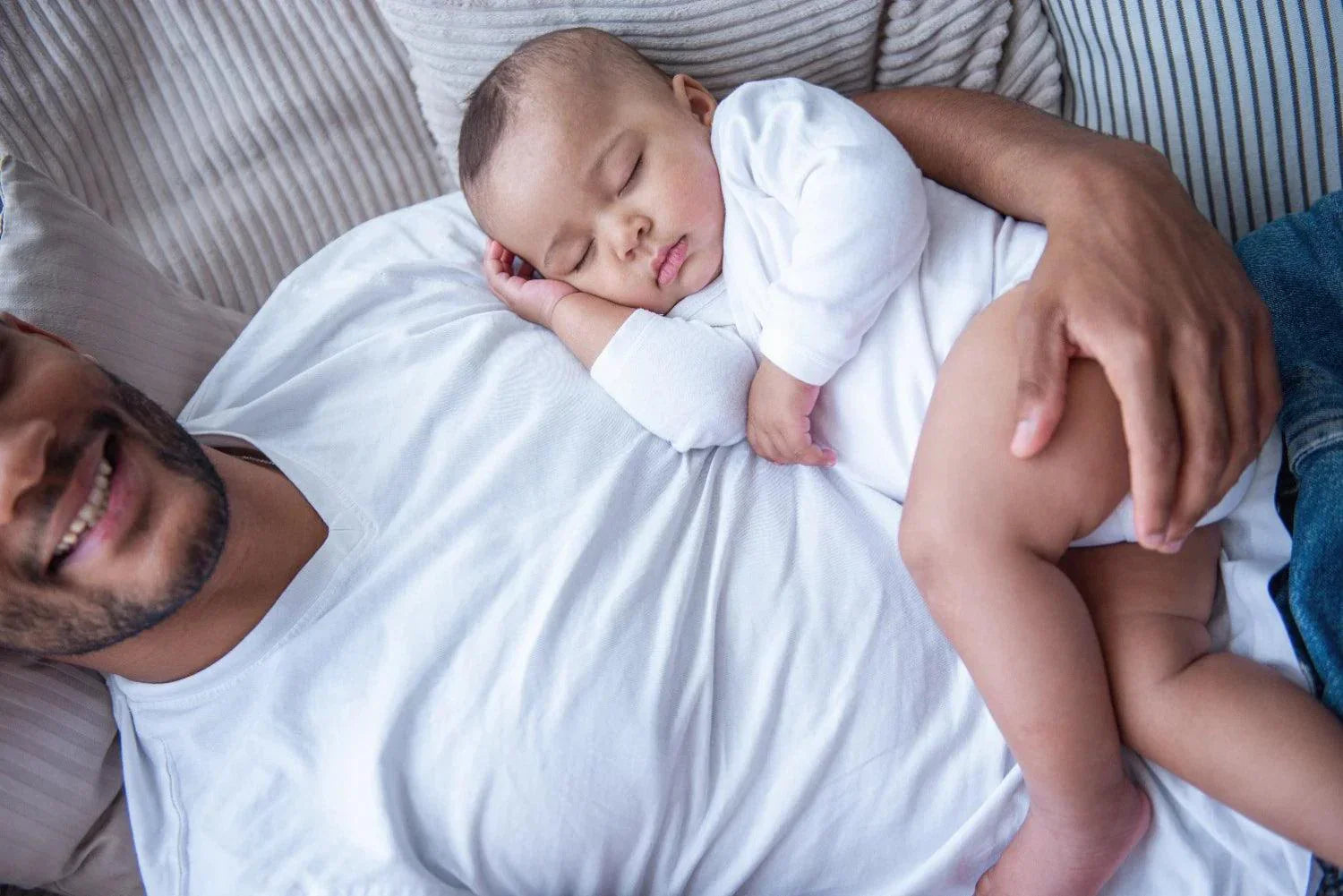 Baby Sleep Guide: Understanding Your Little One's Sleep Needs (Plus Game-Changing Diaper Tips!) - Alppi Baby